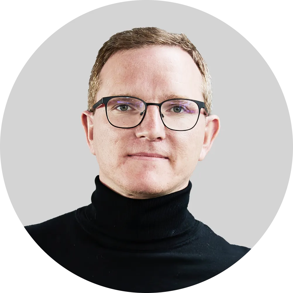 Максим Макаров